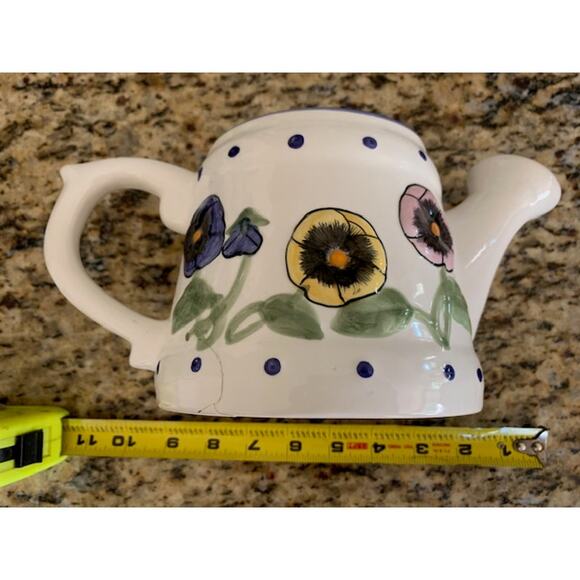 Ceramic flower themed watering can - Picture 1 of 5